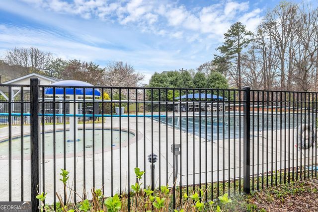 100 Penwick Drive, Roswell, GA 30075