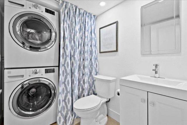 709 7th Lane, Palm Beach Gardens, FL 33418