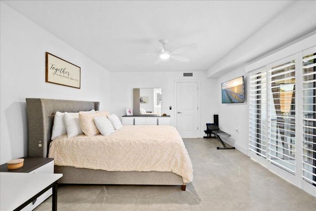 709 7th Lane, Palm Beach Gardens, FL 33418