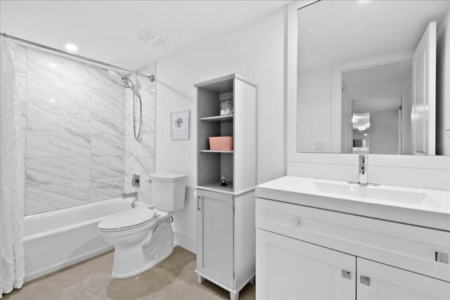 709 7th Lane, Palm Beach Gardens, FL 33418