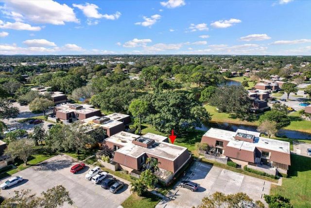 709 7th Lane, Palm Beach Gardens, FL 33418