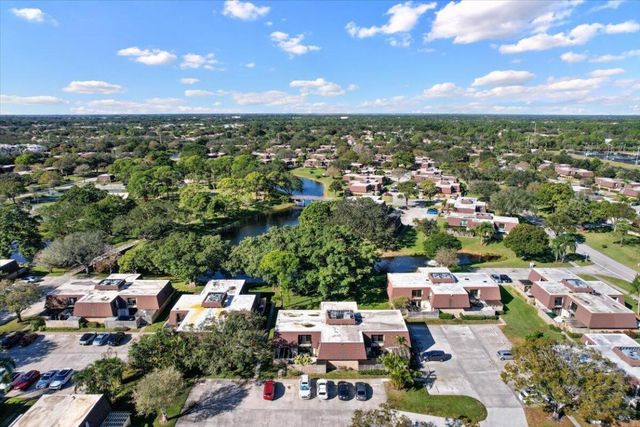 709 7th Lane, Palm Beach Gardens, FL 33418