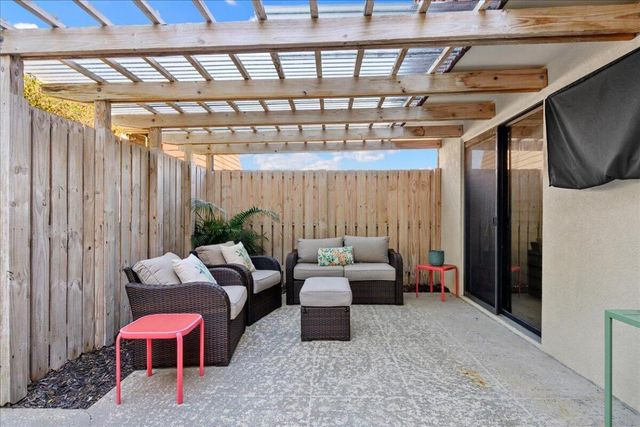 709 7th Lane, Palm Beach Gardens, FL 33418