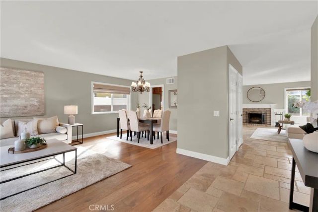 917 Helena, Costa Mesa, CA 92626