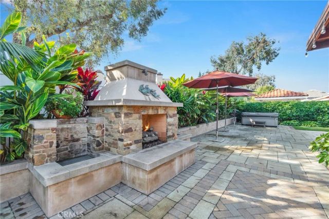 917 Helena, Costa Mesa, CA 92626