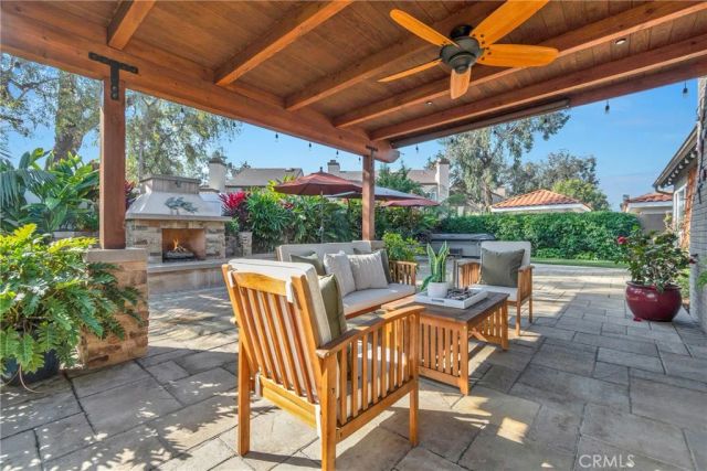 917 Helena, Costa Mesa, CA 92626