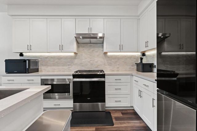 1853 Almaden Road 504, San Jose, CA 95125