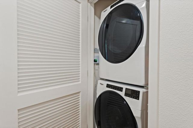 1853 Almaden Road 504, San Jose, CA 95125