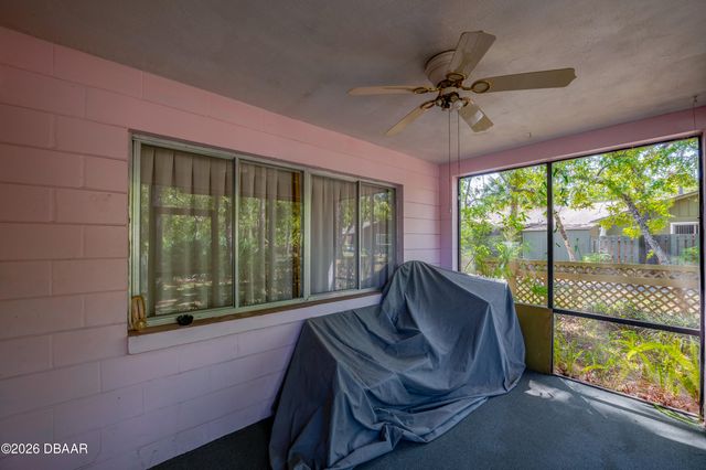 18 Summer Trees Road, Port Orange, FL 32128