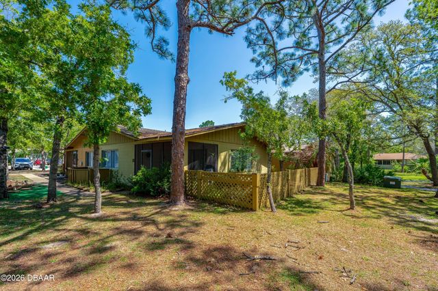 18 Summer Trees Road, Port Orange, FL 32128