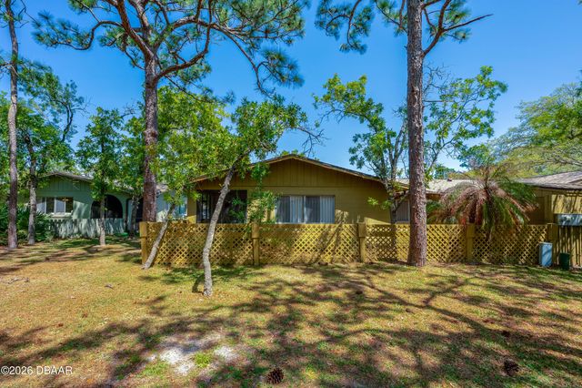 18 Summer Trees Road, Port Orange, FL 32128