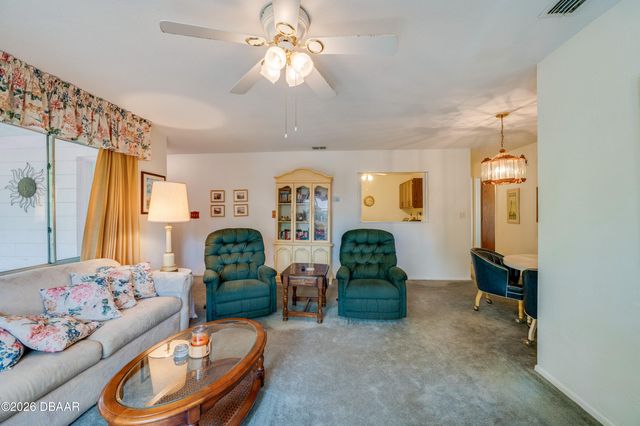 18 Summer Trees Road, Port Orange, FL 32128