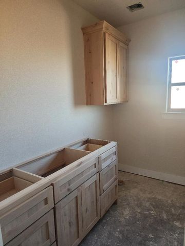 16195 N Pura Vida Ave, Gardendale, TX 79758