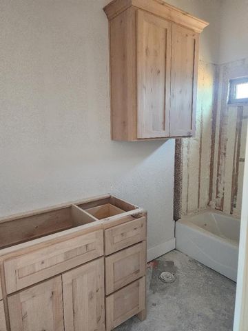 16195 N Pura Vida Ave, Gardendale, TX 79758