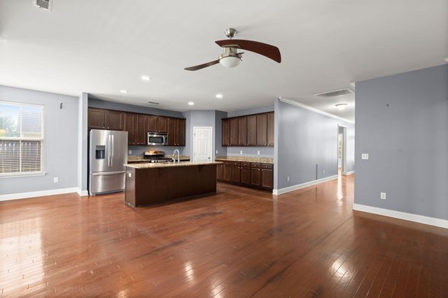532 Crossland Drive, Moncks Corner, SC 29461