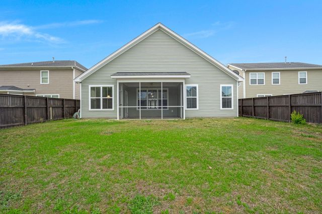 532 Crossland Drive, Moncks Corner, SC 29461