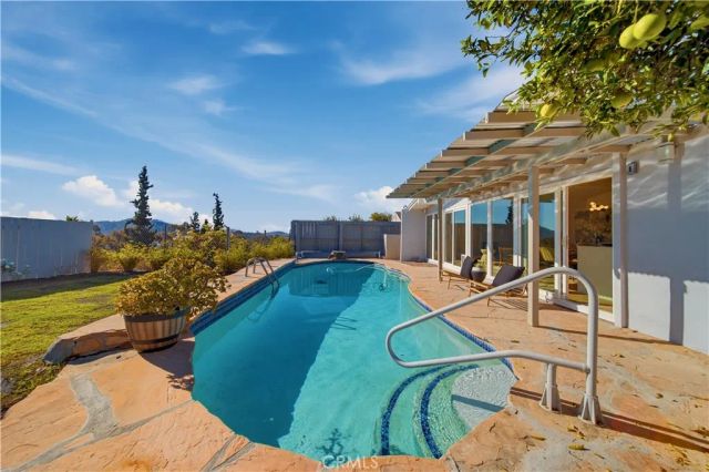 6439 Lake Mere Court, San Diego, CA 92119