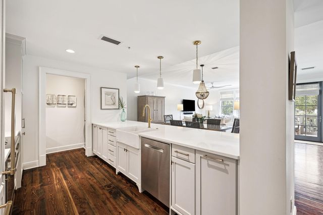 104 N Barrett Square 2A, Rosemary Beach, FL 32461