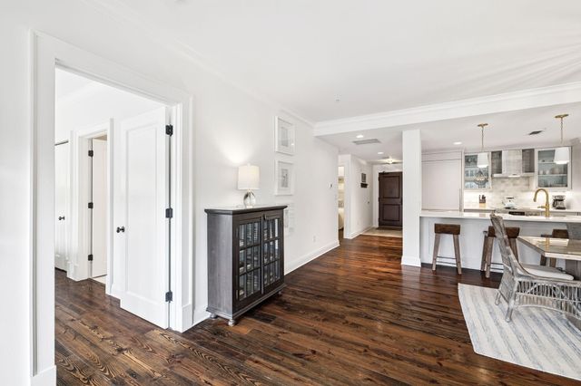 104 N Barrett Square 2A, Rosemary Beach, FL 32461
