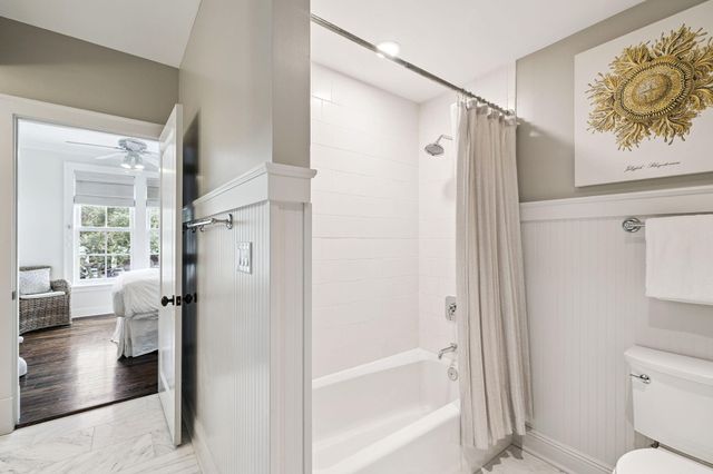 104 N Barrett Square 2A, Rosemary Beach, FL 32461