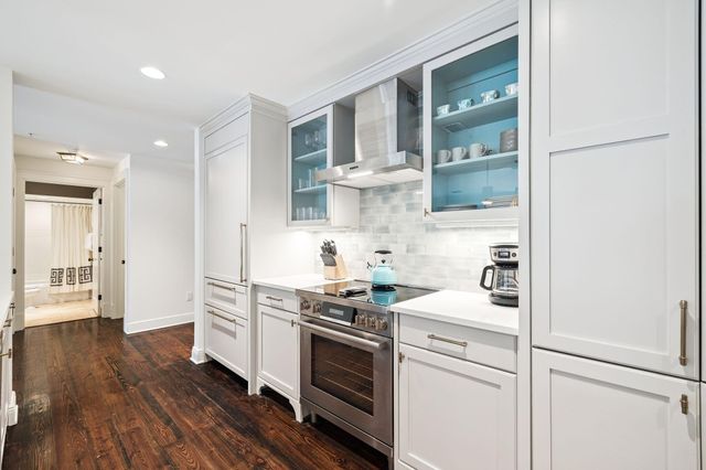 104 N Barrett Square 2A, Rosemary Beach, FL 32461