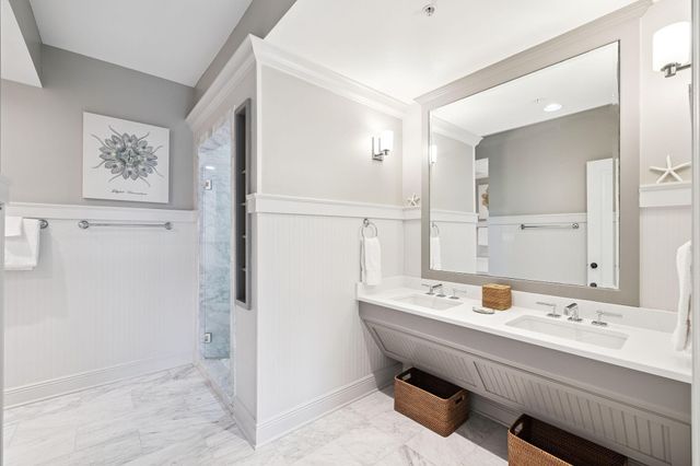 104 N Barrett Square 2A, Rosemary Beach, FL 32461