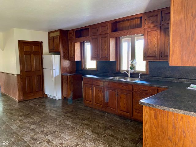 1149 S 350 E, Rockville, IN 47872