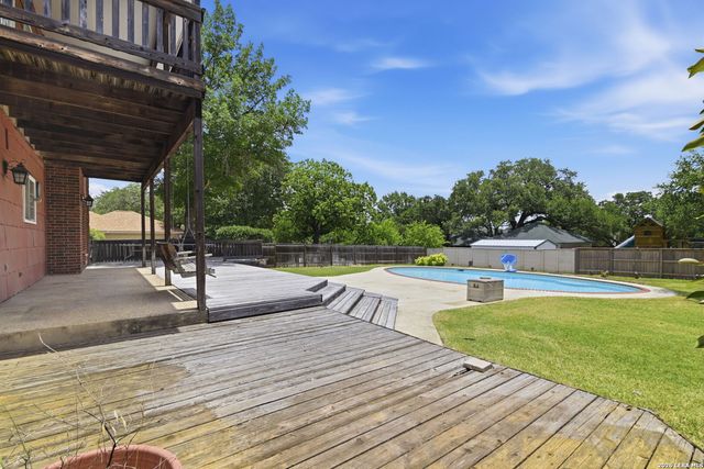 120 Merry Trail, San Antonio, TX 78232