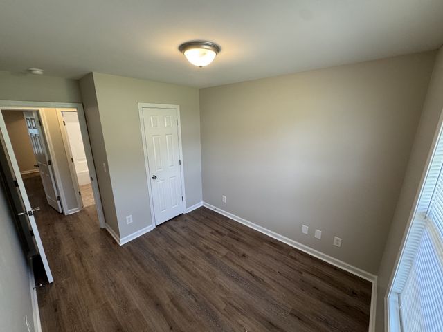 404 Faulkner Dr, Clarksville, TN 37042