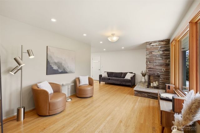 16408 Tiger Mountain Road SE, Issaquah, WA 98027