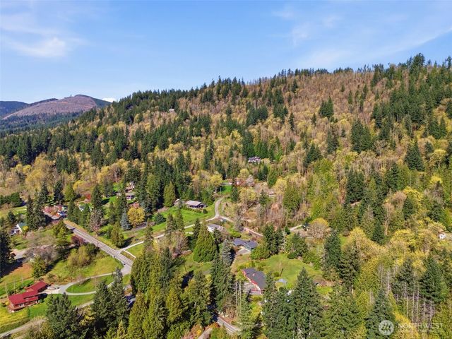 16408 Tiger Mountain Road SE, Issaquah, WA 98027