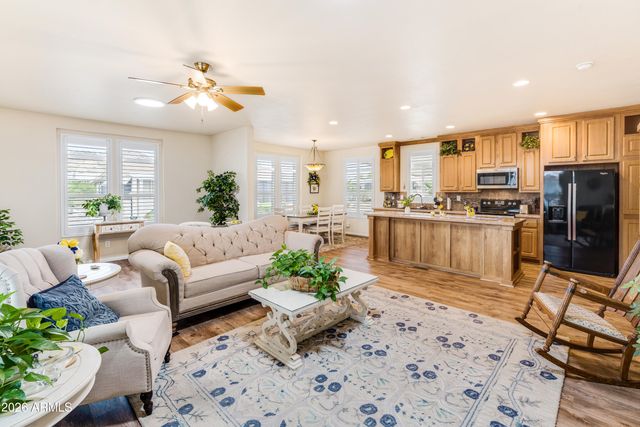 2233 E BEHREND Drive 169, Phoenix, AZ 85024