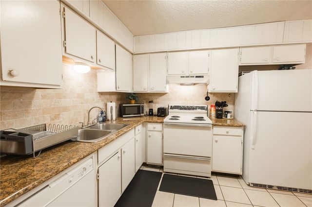 1604 Leona Drive, College Station, TX 77840