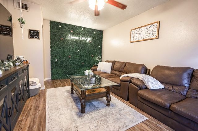 1604 Leona Drive, College Station, TX 77840