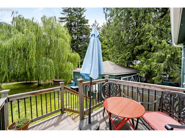 11602 Se MAIN St, Portland, OR 97216