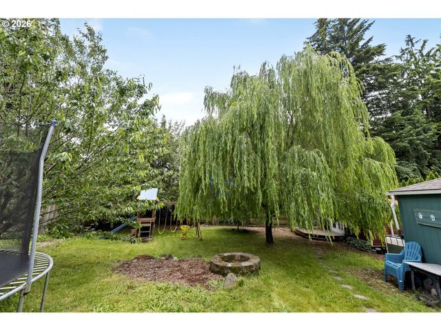 11602 Se MAIN St, Portland, OR 97216