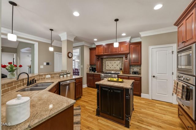 1100 Sweetflag Lane, Hillsborough, NC 27278