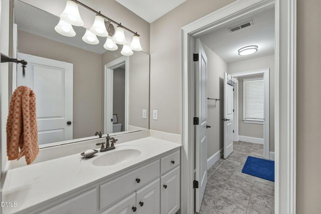 1100 Sweetflag Lane, Hillsborough, NC 27278
