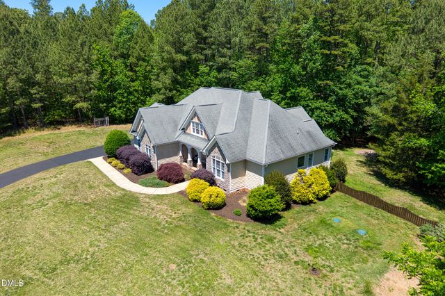 1100 Sweetflag Lane, Hillsborough, NC 27278