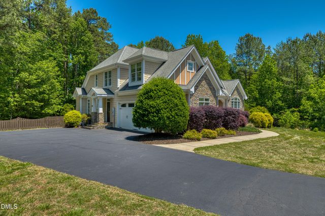 1100 Sweetflag Lane, Hillsborough, NC 27278