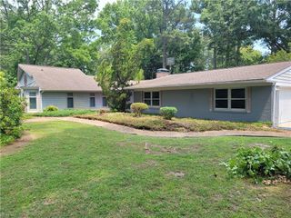 3824 Thalia DR, Virginia Beach, VA 23452