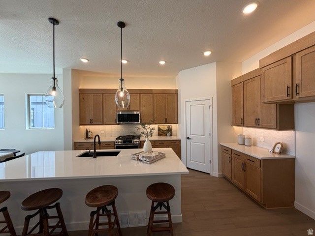 7184 S SAGE RUN RD, West Jordan, UT 84081