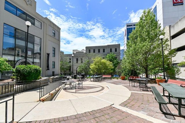 270 E Highland AVENUE #644, Milwaukee, WI 53202