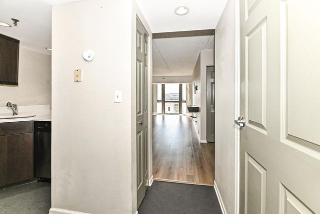 270 E Highland AVENUE #644, Milwaukee, WI 53202