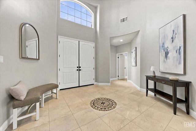 1302 Renoir Avenue, Bakersfield, CA 93314