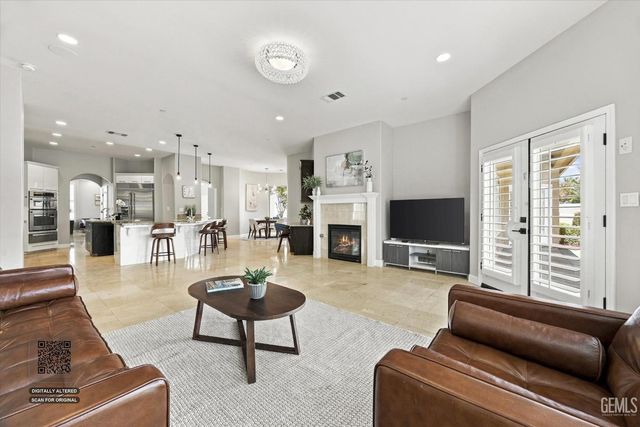 1302 Renoir Avenue, Bakersfield, CA 93314