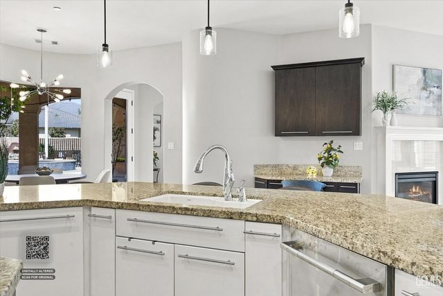 1302 Renoir Avenue, Bakersfield, CA 93314