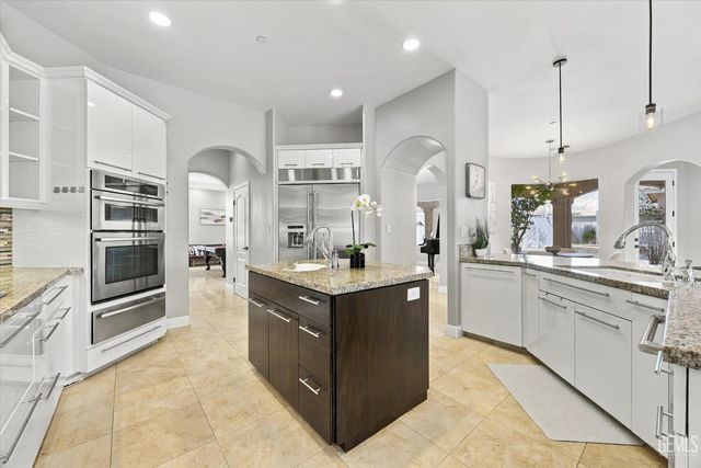 1302 Renoir Avenue, Bakersfield, CA 93314