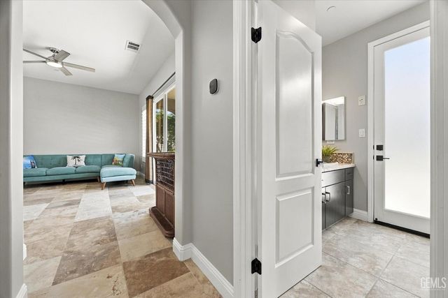 1302 Renoir Avenue, Bakersfield, CA 93314
