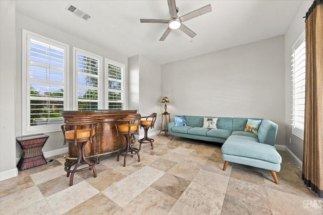1302 Renoir Avenue, Bakersfield, CA 93314